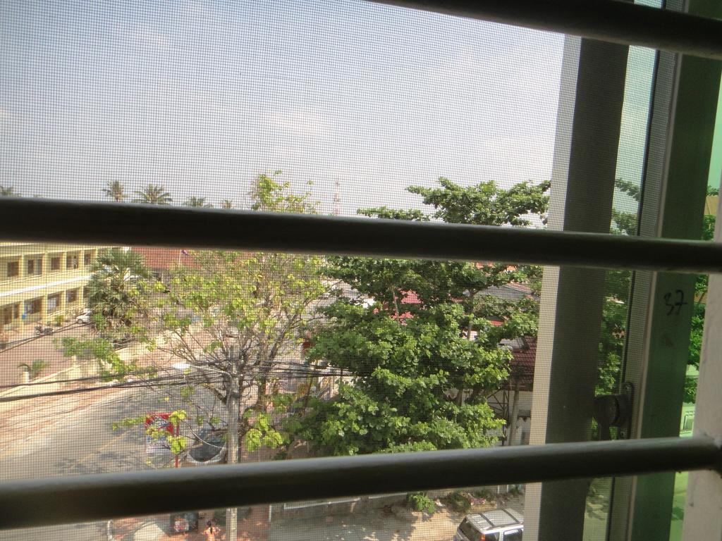 Borey Vatanac Guesthouse Kampot Exterior photo