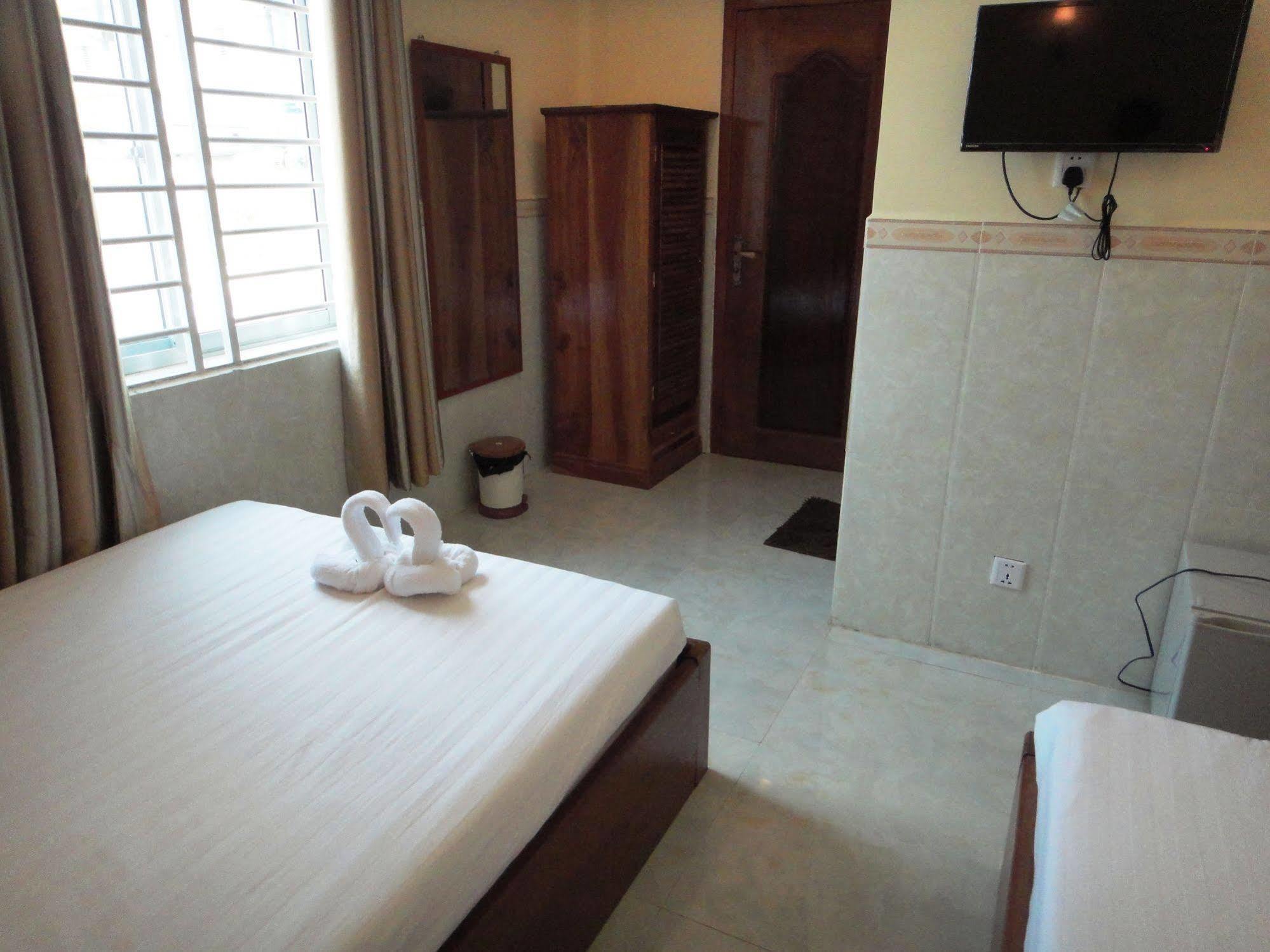 Borey Vatanac Guesthouse Kampot Exterior photo
