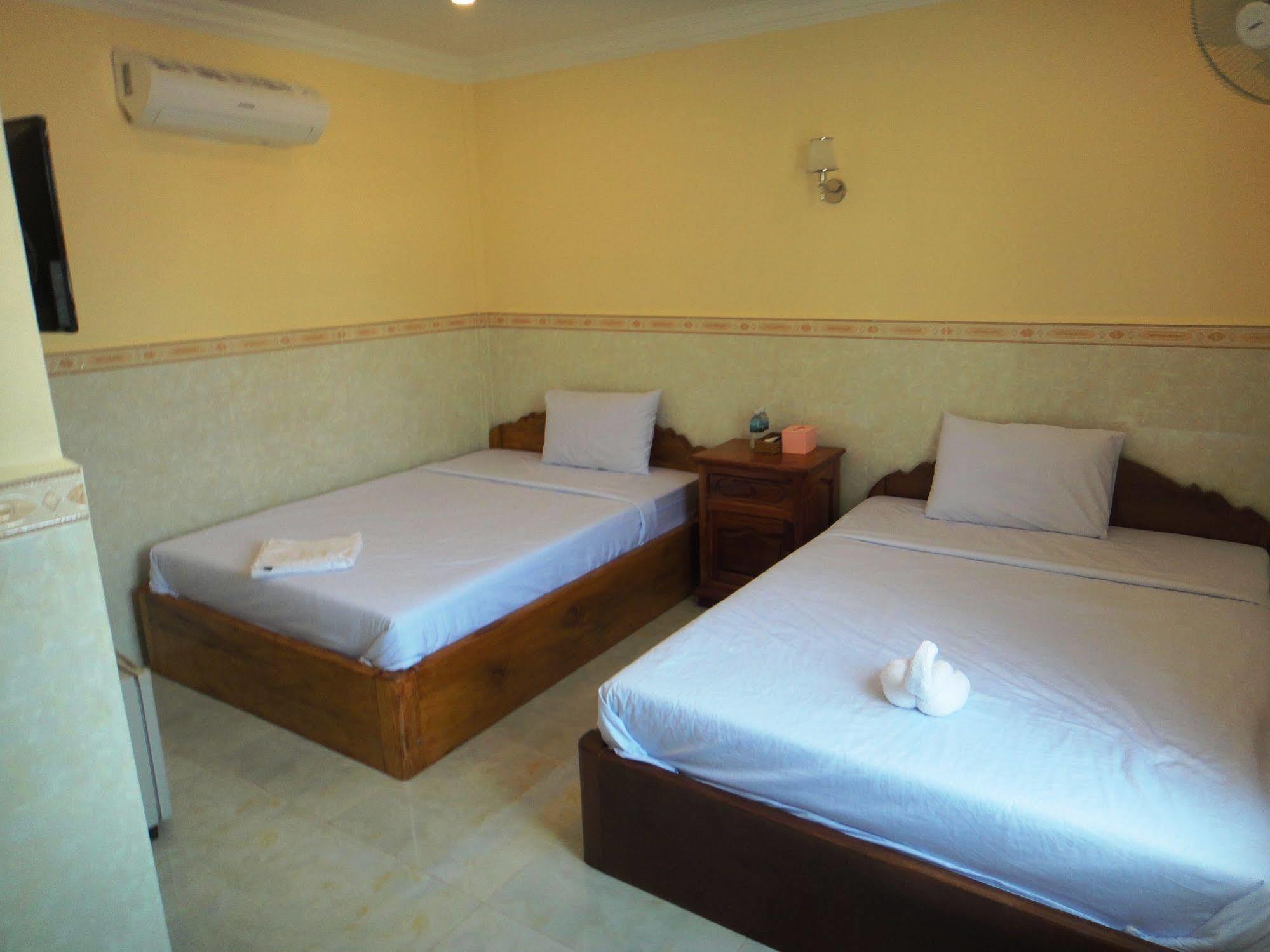 Borey Vatanac Guesthouse Kampot Exterior photo