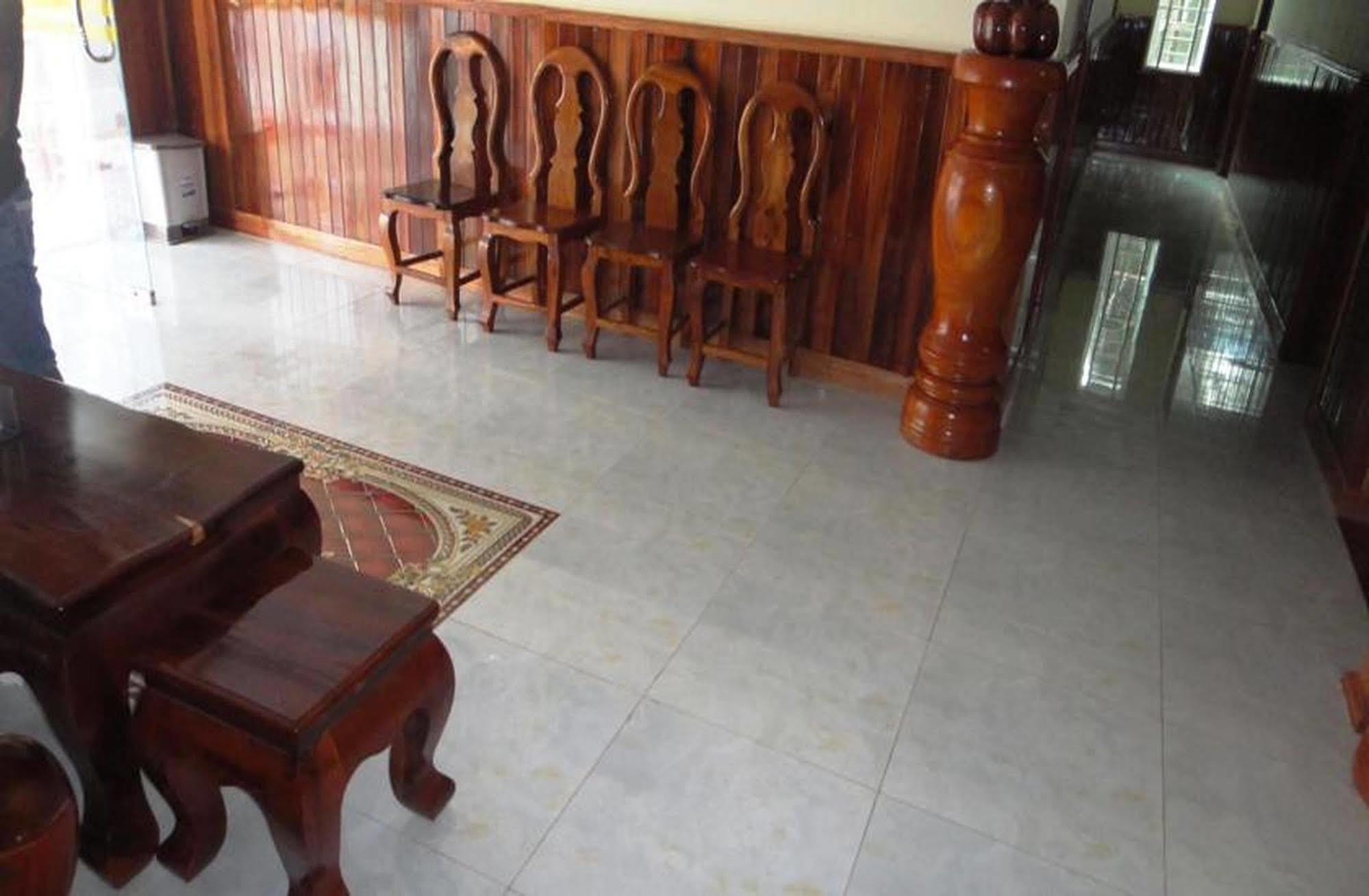 Borey Vatanac Guesthouse Kampot Exterior photo
